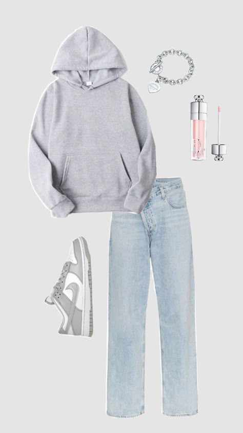 basic outfit 🤍 #basic #outfit #basicoutfit Basic Outfit Collage, Basic Girl Essentials, Easy Basic Outfits For School, Basic School Outfits Jeans, White Girl Aesthetic Basic, Sophie Outfit, Basic Girl Outfits, Basic White Girl Outfit, 6th Grade Outfits