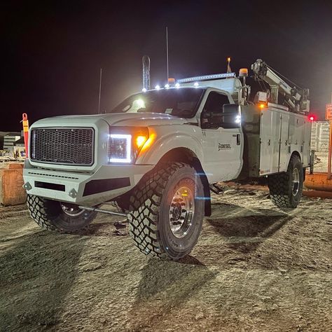 Ford Service Truck, Chase Truck, Ranch Truck, Mechanics Service Truck, Truck Store, Welding Trucks, Welding Rig, Ford F650, Tactical Truck