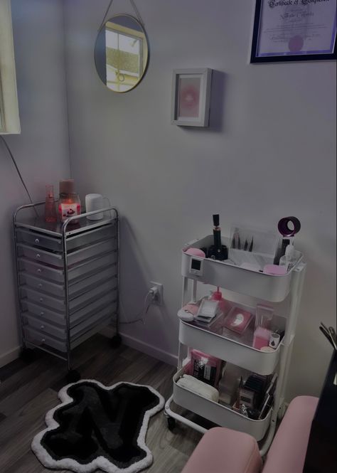 Lash Room Corner Set Up, Lash Corner Set Up, Lash Snack Cart, Hair Nails Lashes Done Aesthetic, Lash Artist Vision Board, Lash Tech Astethic, Eyelash Technician Aesthetic, Estitician Room, Lash Trolley Set Up