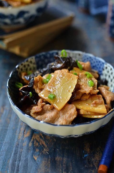 How To Cook Bamboo Shoots – Stir Fry Bamboo Shoots With Pork Chinese Bamboo Shoots Recipe, Pork With Bamboo Shoot, Bamboo Shoots Recipe Chinese Food, Fresh Bamboo Shoot Recipe, Bamboo Shoots Recipe Filipino, Bamboo Recipes, Simple Chinese Recipes, Bamboo Shoots Recipe, Bamboo Recipe