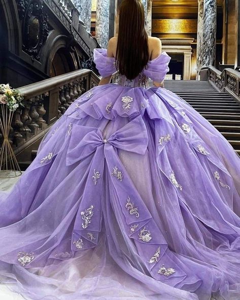 Puffy Dresses Purple, Purple Cinderella Dress, Quince Modern Dresses, Big Purple Quinceanera Dresses, Princess Ball Gowns Purple, Layered Quince Dress, Purple Tulle Ball Gown, Purple Quince Dress With Cape, Purple Quinceanera Dresses Butterfly With Sleeves