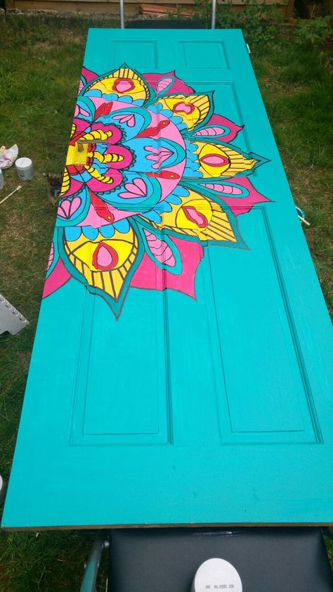 Hand Painted Doors, Hand Painted Furniture Diy, Bottle Glass Art, Hand Painted Door, Easy Acrylic Painting Ideas, Whimsical Painted Furniture, Whimsical Furniture, Painted Door, Easy Acrylic Painting