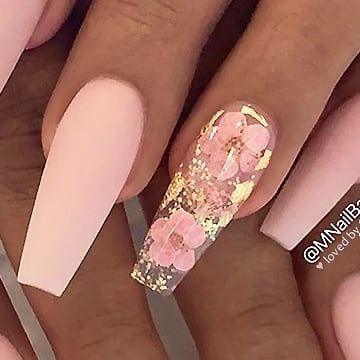 Dry Flower Nail Art, Matte Powder, Flower Nail Art, Foil Nails, Metallic Foil, Powder Pink, Gorgeous Nails, Flower Nails, Nail Artist