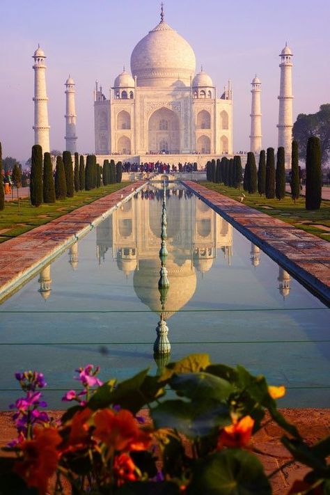 تاج محل, Indian Subcontinent, Taj Mahal India, Agra India, Breathtaking Places, Beautiful Travel, Beautiful Castles, Beautiful Places In The World, Incredible Places