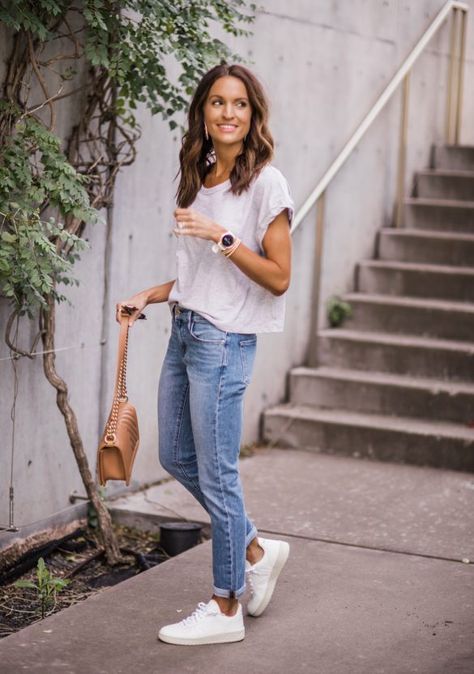 White Keds Outfit, Keds Sneakers Outfit, Keds Shoes Outfit, Keds Outfit, Lauren Kay Sims, Best White Sneakers, White Sneakers Outfit, Parisienne Style, Keds Style