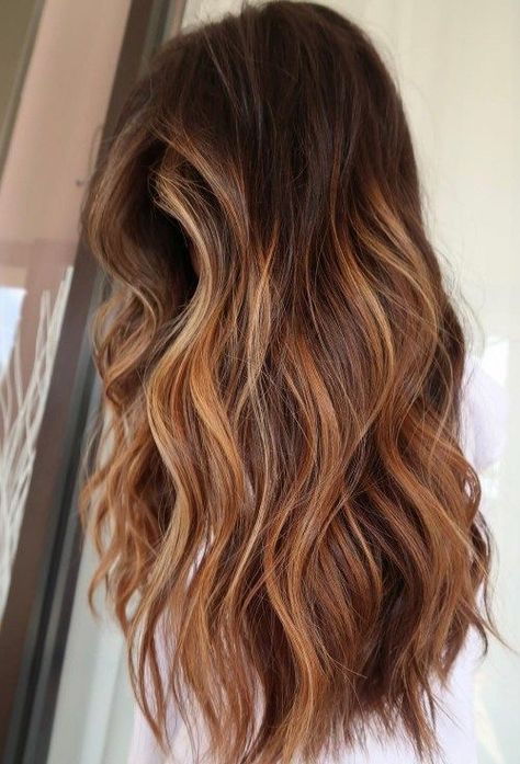 Cool Toned Copper Balayage, Brunette With Strawberry Highlights, Balayage Hair Ginger, Warm Ombre Hair, Summer Hair Color Brunette, Summer Red Hair With Highlights, Balayage Ginger Hair, Copper Hair Balayage Brunettes, Carmel Balayage Brunettes Dark Brown