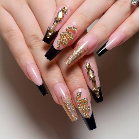 Amazon.com: 24 Pcs Press on Nails Long Square Coffin - BHLFRH Fake Nails Press ons with 5D Snake Rhinestone Nail Charms Design Full Cover False Nails Stick Glue on Nails Acrylic Nail Kit Art for Women Manicure : Beauty & Personal Care Snake Skin Nails, Gel Polish Designs, Nails Press Ons, Nails Inspiration Spring, Cover Nails, Golden Snake, Press On Nails Long, Fake Nails Long, Black Acrylic Nails