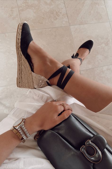 Spring Summer Styling, Woven Wedge Heel, Black Clutch Bag, Spring Dress Wedge Heels Outfit Dress, Wedge Heels Outfit, Summer Heels Outfit, Black Coach Bag, Black Clutch Bag, Summer Dress White, Ankle Tie Heels, Heels Wedge, Accessories Outfit