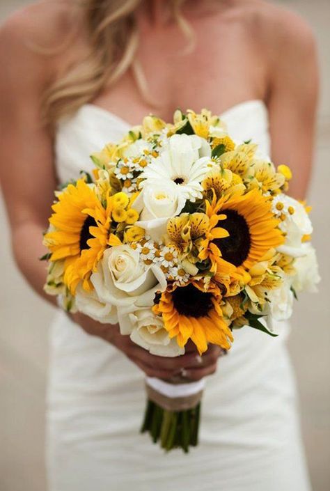 Classic Yellow and White Bouquet - Warmth and Happiness: 20 Perfect Sunflower Wedding Bouquet Ideas - EverAfterGuide Yellow Bridal Bouquets, Small Wedding Bouquets, Sunflower Wedding Bouquet, Sunflower Bouquets, Fall Wedding Bouquets, Yellow Wedding, Mod Wedding, Sunflower Wedding, Wedding Planners