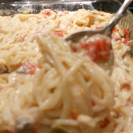 Chicken Spaghetti.. One of our favs! Chicken And Cream Of Mushroom, Chicken Spaghetti Recipes, Chicken Grilled, Pasta Chicken, Cream Of Mushroom Soup, Angel Hair Pasta, Cream Of Mushroom, Chicken Spaghetti, Angel Hair