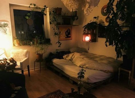 Academia Room, Redecorate Bedroom, Aesthetic Rooms, Pretty Room, Dreamy Room, Dream Room Inspiration, House Room, Cozy Room, Room Inspiration Bedroom