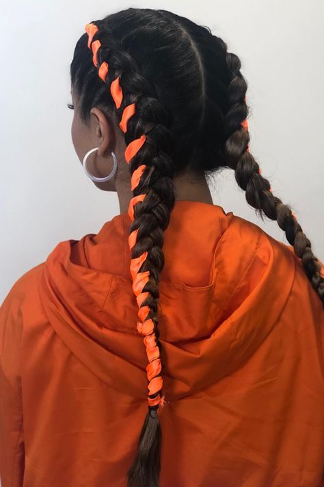 Ribbon Bubble Braids, Braid Ribbon In Hair, How To Braid Ribbon Into Hair, Ribbon In Braid, Hairstyles With Ribbon Braided, Braids With Ribbons In Them, Ribbons In Hair, Ribbon In Hair, Braid Ribbon