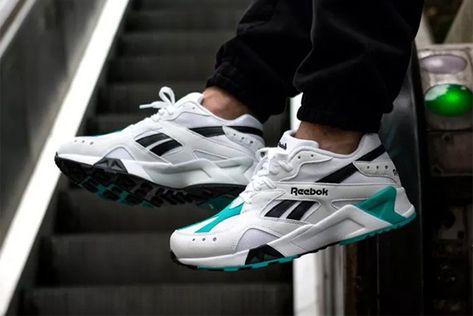 Reebok Aztrek, Pumps Outfit, Reebok Pump, Shoes Reebok, Sneaker Outfits, Sneakers Luxury, Streetwear Mode, Reebok Sneakers, Vintage Sneakers