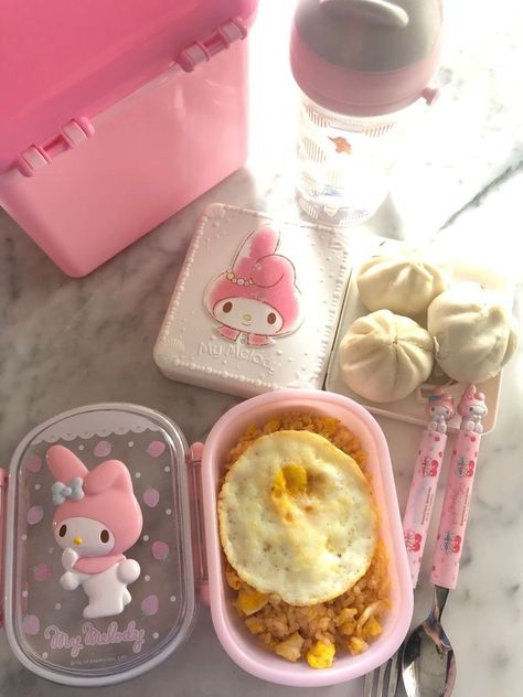 Cute Bento Boxes, Cute Bento, Kawaii Cooking, Cute Snacks, Rice Crispy Treats, Box Lunch, Crispy Treats, Rice Crispy, Kawaii Food