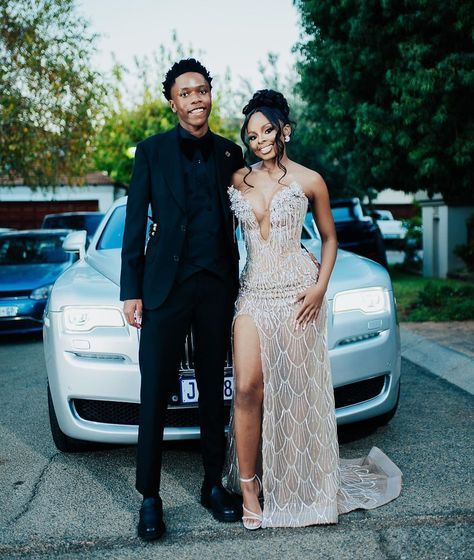 Prom Couples Black People, Prom Black Couples, Homecoming Couples Outfits, Expensive Meals, Matric Dance Dresses, Prom Photoshoot, Prom Couples, Prom Inspiration, Gorgeous Prom Dresses