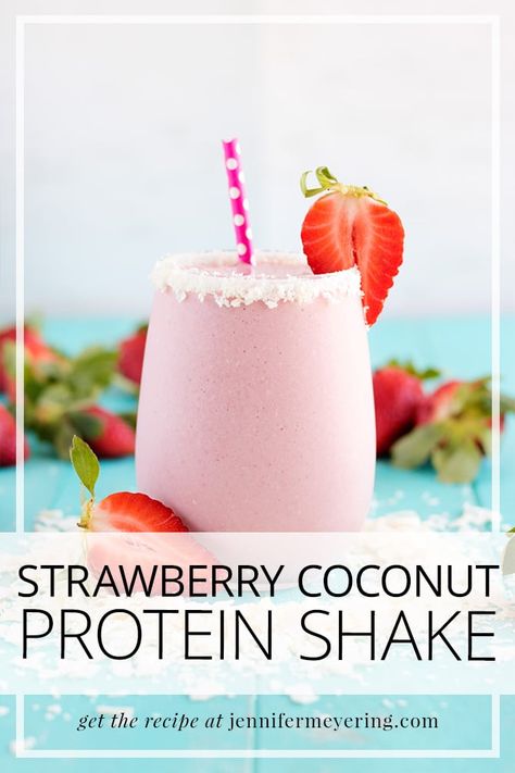 Strawberry Coconut Protein Shake - Jennifer Meyering Meal Builder, Best Breakfast Smoothies, Strawberry Protein Smoothie, Vegan Protein Smoothie, Coconut Milk Smoothie, Vegan Smoothie Recipes, Smoothie Fruit, Coconut Protein, Strawberry Protein