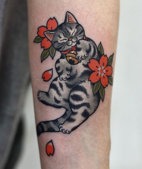 Sailor Jerry Cat Tattoo, Tom Kitten Tattoo, Pet Tattoos Traditional, Neotraditional Cat Tattoo Design, Cat Tattoos Traditional, Cat Portrait Tattoo Traditional, Orange Cat Tattoo Ideas, Full Body Cat Tattoo, American Trad Cat Tattoo