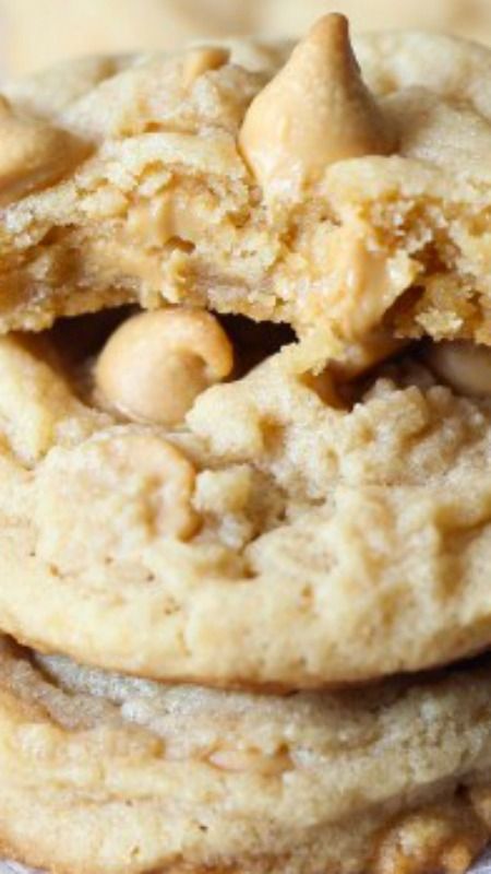 Peanut Butter Cookies With Peanut Butter Morsels, Double Peanut Butter Cookies, Recipe Peanut Butter Cookies, Peanut Butter Cookie Recipe Soft, Cookie Buffet, Peanut Butter Chip Cookies, Healthy Peanut Butter Cookies, Butter Cookies Easy, Soft Peanut Butter Cookies