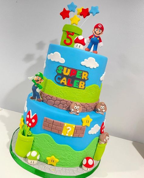 2 Tier Mario Cake, Mario Birthday Cake Ideas, Super Mario Cake Ideas, Super Mario Bros Birthday Cake, Roblox Cakes, Super Mario Birthday Cake, Mario Birthday Cake, Mario Bros Cake, Super Mario Bros Birthday Party