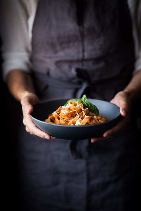 Tomato Tagliatelle, Katering Pernikahan, Roasted Aubergine, Food Photography Composition, Dark Food Photography, Roasted Eggplant, Food Photoshoot, Restaurant Photography, Test Shoot