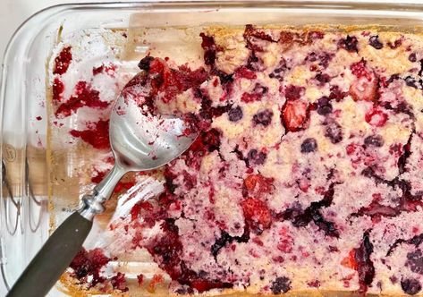 Joy Bauer Makes 3 Superfood-Packed Desserts 3 Ingredient Berry Cobbler, Joy Bauer Recipes Healthy Simple, Joy Bauer Recipes Healthy, 3 Ingredient Cobbler, Healthyish Snacks, Cherries Recipes, Joy Bauer Recipes, Joy Bauer, Berry Cobbler