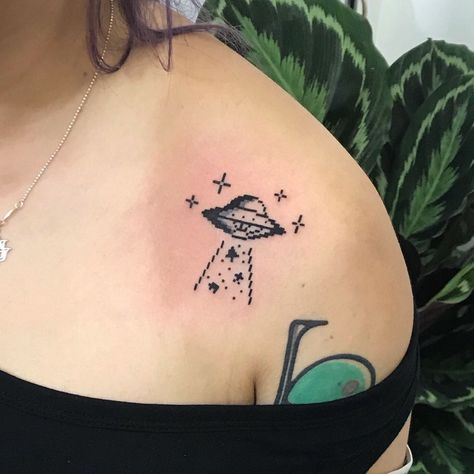 Planet Her Tattoo, Pixel Art Tattoo Ideas, Pixel Tattoo Ideas, Small Ufo Tattoo, Pixelated Tattoo, Owen Tattoo, Pixel Art Tattoo, Alien Tattoo Ideas, Back To The Future Tattoo