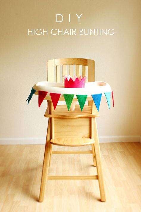 10 Adorable Birthday DIYs - Pretty Providence Felt Bunting, Anniversaire Diy, Birthday Highchair, Felt Crown, Birthday Bunting, Baby 1st Birthday, Baby Projects, High Chair Banner, Baby Diy