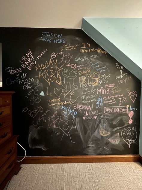 Absolutely adore my chalkboard wall I added to my bedroom! #teenroomdecor #decor #bedroomideas #teengirlbedroomideas Chock Board Wall Ideas, Chalk Wall Bedroom, Chalk Wall Ideas, Chalkboard Bedroom, Chalkboard Paint Wall, Hangout Area, Garage Hangout, Chalkboard Walls, Chalkboard Wallpaper