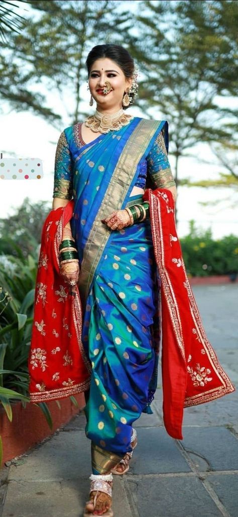 Royal Blue Saree, Kashta Saree, Nauvari Saree, Bridal Makeup Images, Makeup Images, Saree Photoshoot, Desi Girl, Blue Saree, Goddess Lakshmi