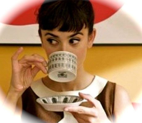 Afternoon Tea & High Tea Etiquette Guide, Etiquette Faux-Pas &  Misconceptions - By: Ellen Easton Almodovar Films, Chip Dips, Tea Etiquette, 얼굴 그리기, Blond Amsterdam, 인물 드로잉, Tea Drinkers, Penelope Cruz, 인물 사진