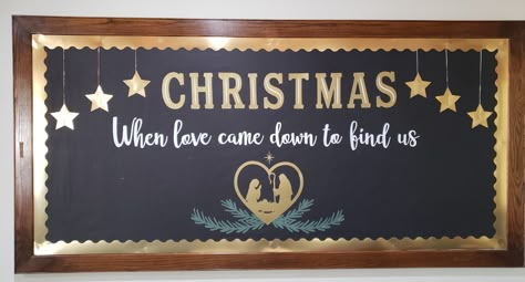 Silent Night Bulletin Board Ideas, Nativity Scene Bulletin Board Ideas, Church Winter Bulletin Board Ideas, Church Signs For Christmas, Christmas Classroom Board, Nativity Bulletin Board Ideas, Christmas Church Bulletin Boards, Christian Christmas Bulletin Boards, Christmas Bulletin Boards For Church