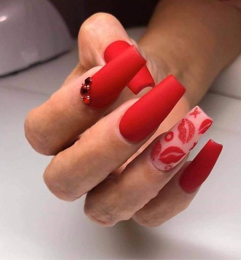 Red Valentines Nails, Matte Top Coat, Valentine Nails, Nail Designs Valentines, Cute Acrylic Nail Designs, Bad Romance, Christmas Nails Acrylic, Matte Red, Nails Pink