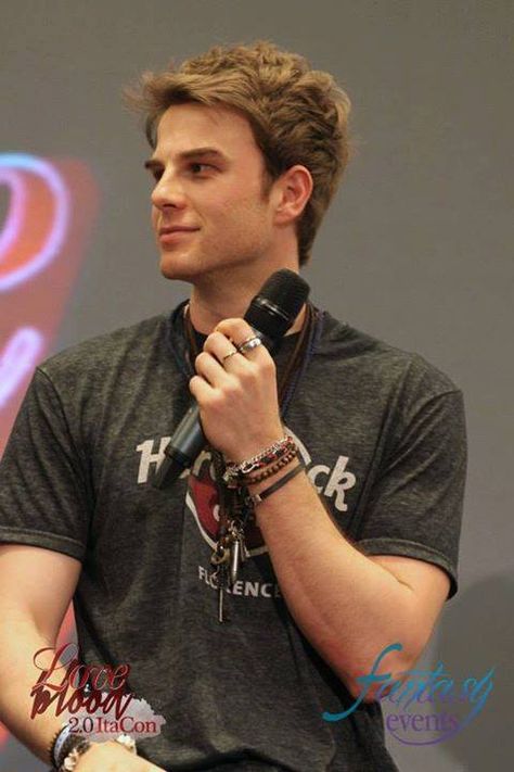 Nate Buzolic, Nate Buzz, Vampire Diaries Songs, Kol And Davina, Nathaniel Buzolic, The Mikaelsons, Kol Mikaelson, Davina Claire, Vampire Diaries Wallpaper