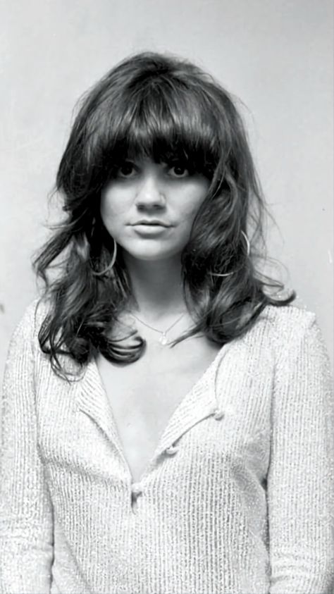 Linda Ronstadt Now, Emmylou Harris, Celebrity Prints, Linda Ronstadt, Tony Awards, Blues Rock, Music Legends, Grammy Awards, Animated Gifs