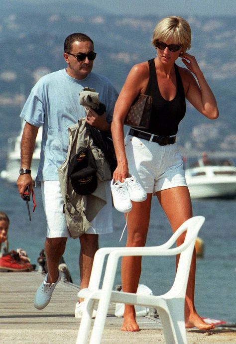 Mohamed Fayed says his son Dodi and ... Mohamed Al Fayed, Diana Dodi, Princess Diana And Dodi, Dodi Al Fayed, Dodi Fayed, Prințesa Diana, Princess Diana Fashion, Princess Diana Family, Princess Diana Photos