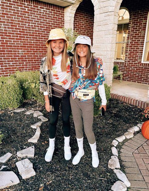 Tourist Outfit Spirit Week Kids, Diy Tourist Costume, Disney Tourist Costume, Tourist Day Spirit Week, Tourist Costume Ideas, Tourist Dress Up Day, Tacky Tourist Outfit, Tourist Costume, Tacky Tourist