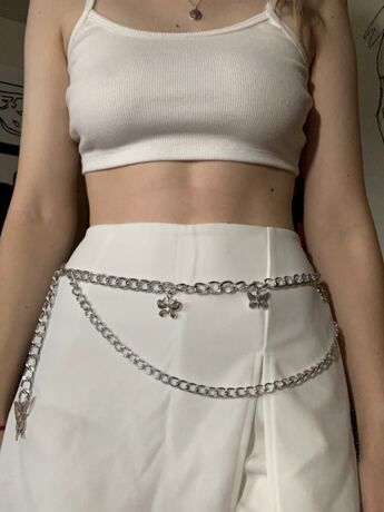 Butterfly Charm Chain Belt | SHEIN USA Chain Belt Outfit Aesthetic, Butterfly Belt Chain, Chain Outfit Aesthetic, Diy Chain Belt, Skirt With Chain Belt, Butterfly Chain Belt, Dr Accessories, Shameless Dr, Chain Outfit