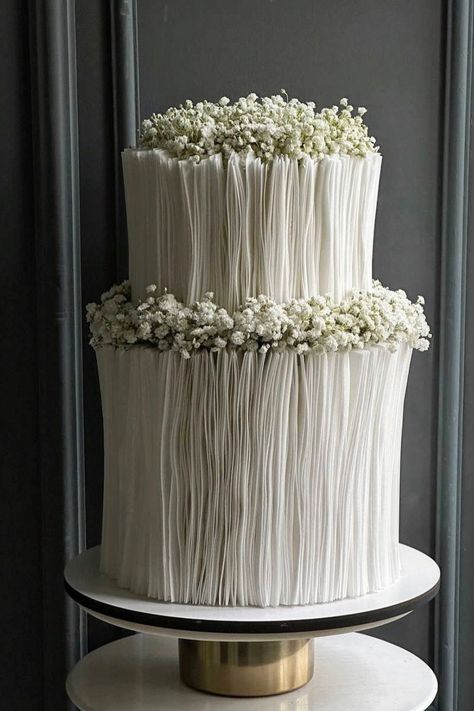 The Rising Trend of Textured Cakes in 2024 Majlis Perkahwinan, Dream Wedding Cake, Engagement Cakes, Cake Trends, Modern Wedding Cake, Future Wedding Plans, Wedding Cake Inspiration, Wedding Mood Board, Wedding Mood