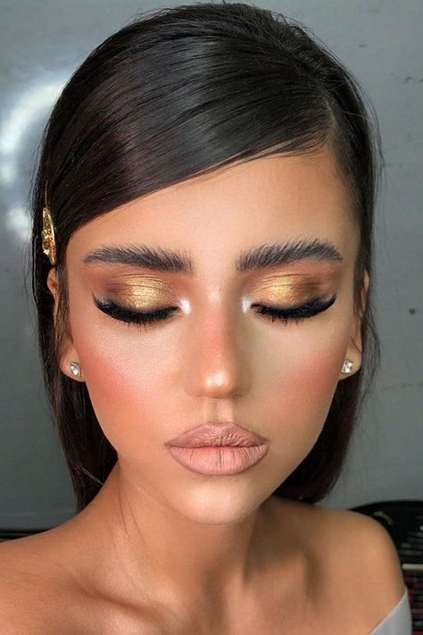 Goddess Makeup, Make Up Gold, Wedding Hairstyles And Makeup, Makeup Gold, Vlasové Trendy, Gold Eyeshadow, Braut Make-up, Makijaż Smokey Eye, Wedding Makeup Artist