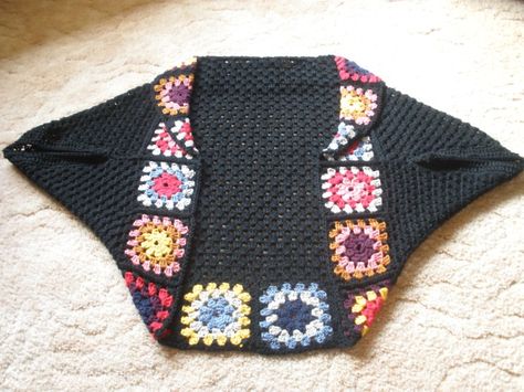 Shrug Ideas, Granny Square Shrug, Granny Square Haken, Ideas For Crochet, Debbie Macomber, Shrug Pattern, Crochet Bolero, Crochet Shrug, Crochet Granny Square