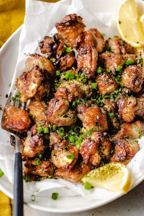 Umami Chicken, Chicken Bites In Air Fryer, Lemon Chicken Bites, Easy Chicken Bites, Air Fryer Lemon Chicken, Air Fryer Recipes Keto, Thighs Chicken, Lemon Chicken Recipe, Chicken Thigh Recipes Oven