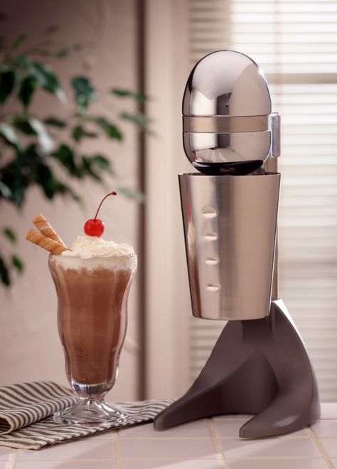 Milkshake Machine Recipes, The Best Milkshake, Maximalist House, Milkshake Maker, Milkshake Machine, Restaurant Kitchen Design, Best Milkshakes, Frozen Drink, Organization Pantry