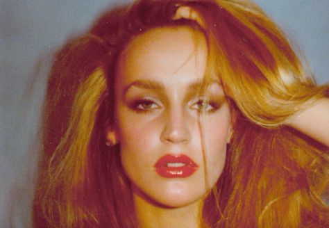 Rupert Murdoch's new fiancée is one of the top models of the Studio 54 era. Antonio Lopez, Jerry Hall, Disco Glam, Andy Warhol, 70s Fashion, S Pic, New Trends, Style Icons, Long Hair