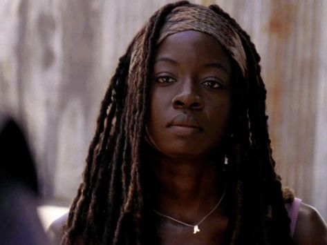 Michonne Walking Dead, Michonne Grimes, Walking Dead Characters, Michael B Jordan, Rick Grimes, Manado, Beautiful Family, Iconic Characters, Walking Dead