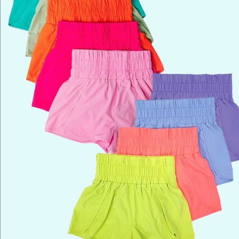 Preppy Bottoms, Cute Running Outfit, Cute Summer Shorts, Preppy Pants, Colorful Shorts, Bright Shorts, Sick Clothes, Neon Shorts, Preppy Things