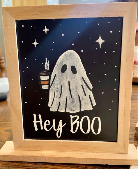 Big Chalkboard Ideas, College Chalkboard Ideas, Dollar Tree Ghost Sign, Hey Boo Chalkboard Art, Halloween Chalkboard Art Diy, October Chalkboard Ideas, Ghost Chalkboard Art, Halloween Chalkboard Sign, Cute Fall Chalkboard Ideas