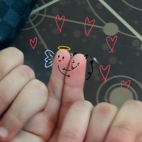 Finger Couple Photo, Finger Couple Instagram Story, Couple Insta Id Name Ideas, Pinky Finger Couple Trend, Anniversary Message For Boyfriend, Creative Snaps For Snapchat, Your Name Anime, Finger Art, Love Scrapbook