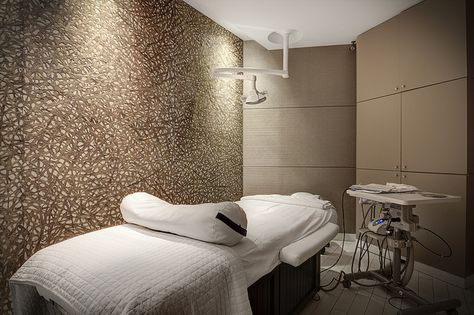 http://www.insidebusinessnyc.com/zenthea-dental-spa-nyc/ - See the virtual tour and photos here! #Dental #NYC #Google Dental Spa, Dental Office Decor, Facial Aesthetics, Business Photography, New York Tours, Healthcare Design, Google Business, City New York, Traditional Medicine