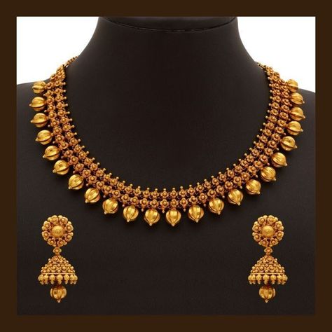 Gold Necklace Set (110a19500-108a52329) FA8 Indian Gold Necklace Designs, Perhiasan India, Gold Jewelry Simple Necklace, Gold Necklace Indian Bridal Jewelry, Gold Bridal Jewellery Sets, Jewelry Set Design, Bracelets Design, Gold Jewelry Sets, Gold Bride Jewelry