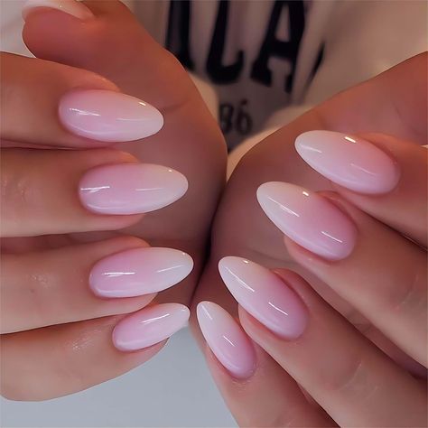 Unghie Sfumate, Pink Ombre Nails, Pink Nail Art, Nagel Inspo, Stick On Nails, Artificial Nails, Nail Accessories, Ombre Nails, False Nails